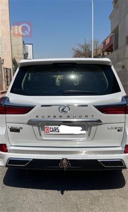 Lexus LX